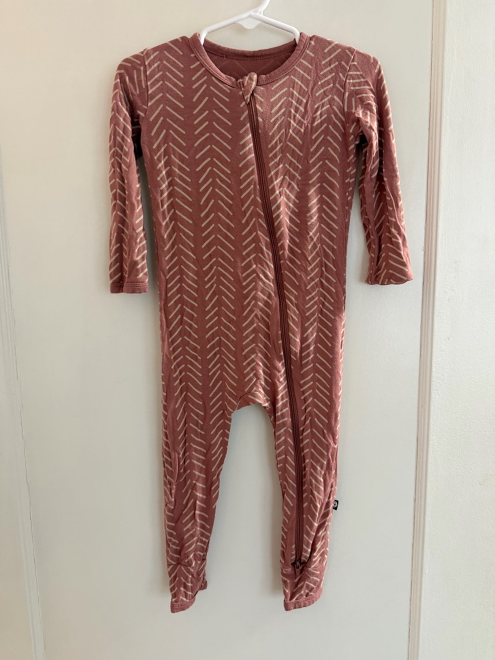 Kyte BABY Mauve Arrow-Print Zipper Footie, size 3T